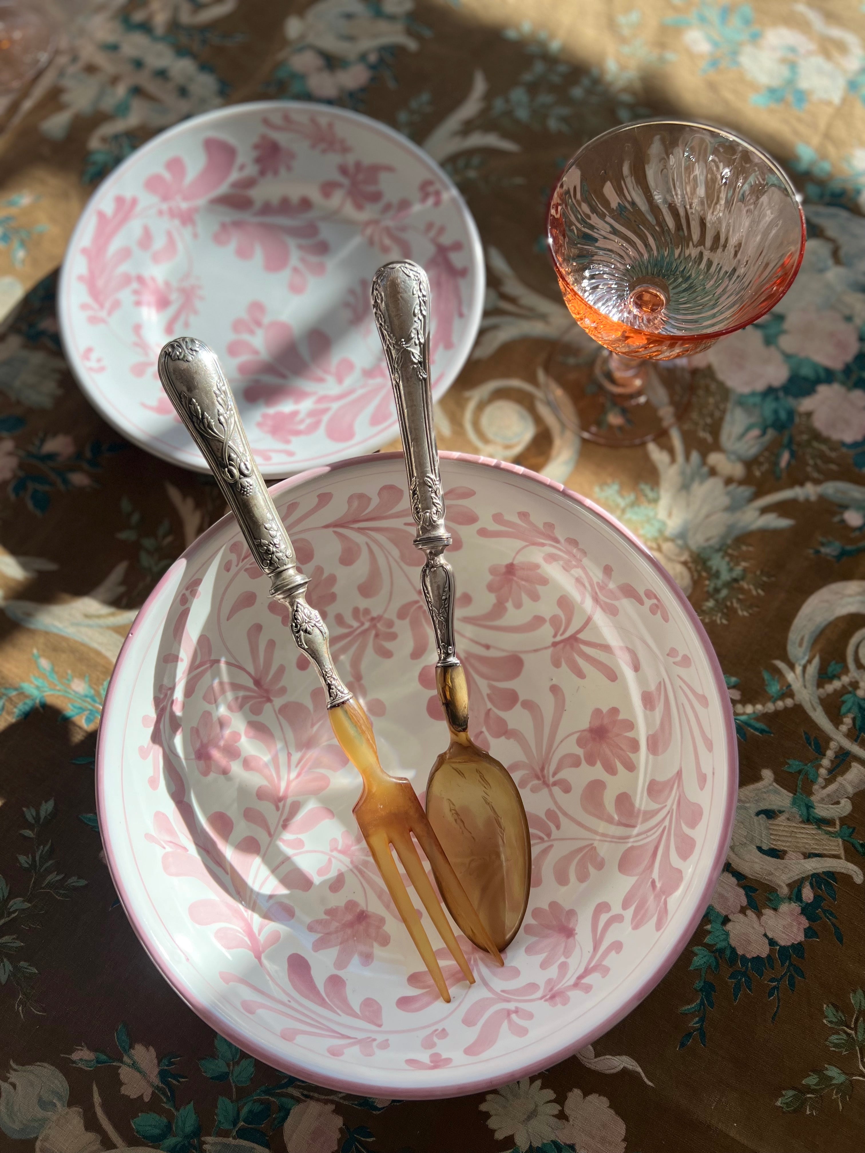 Vintage Serveware and Glassware – 9 Rue Clementine