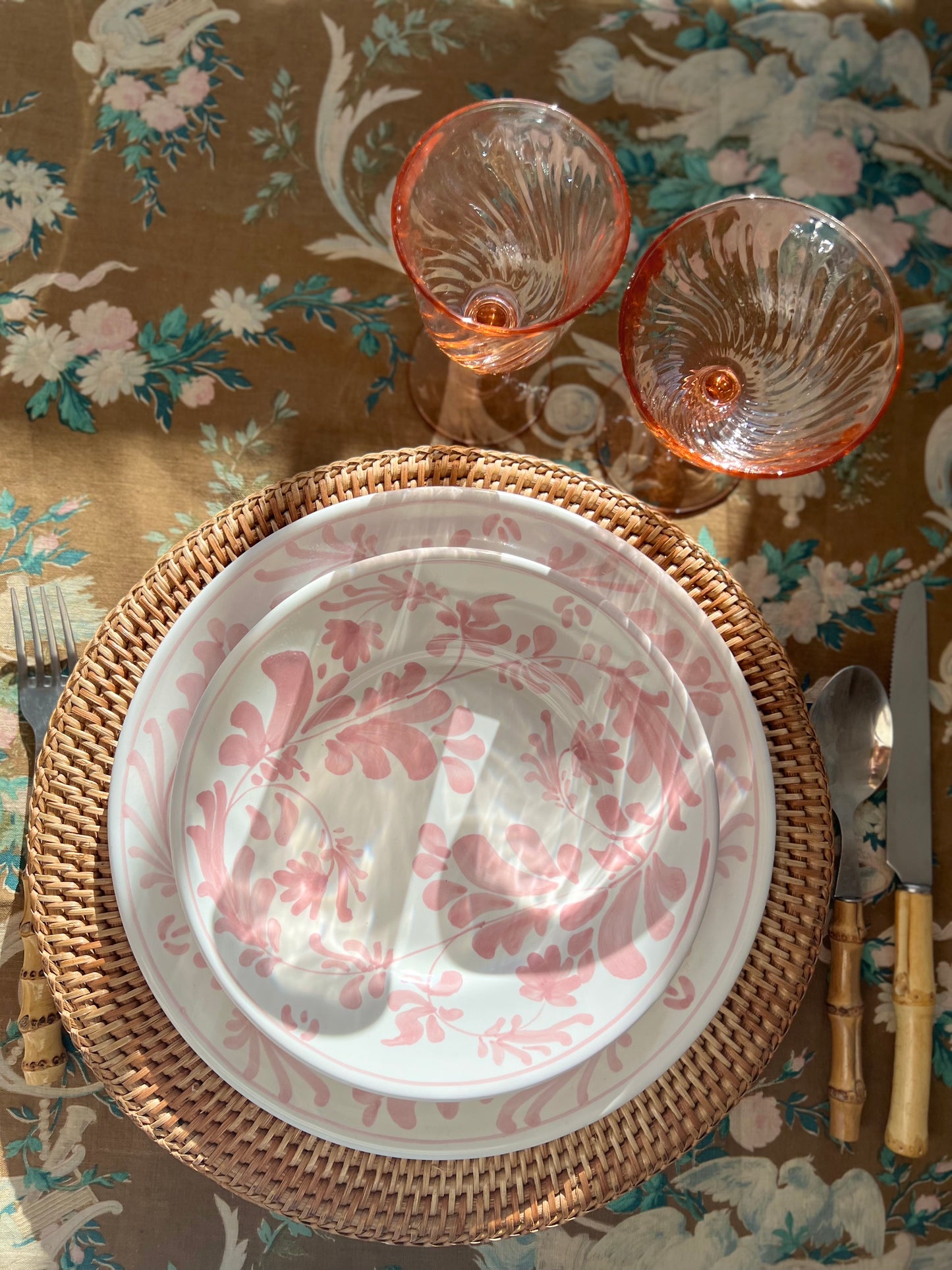 Flora Dinner Plate Pink