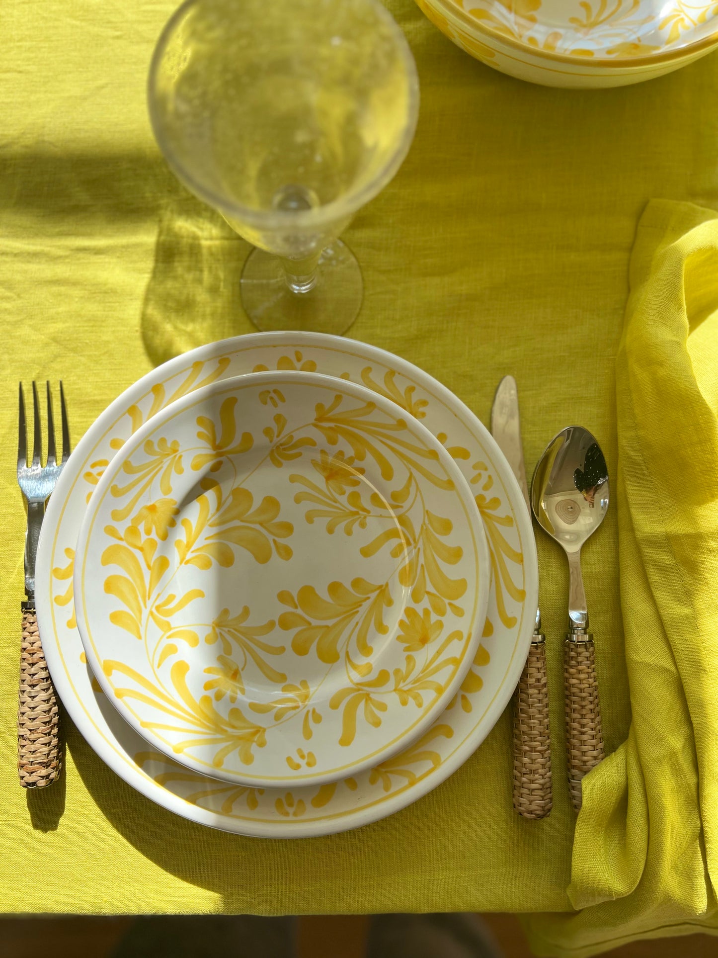 Charlotte Linen Tablecloth Lime