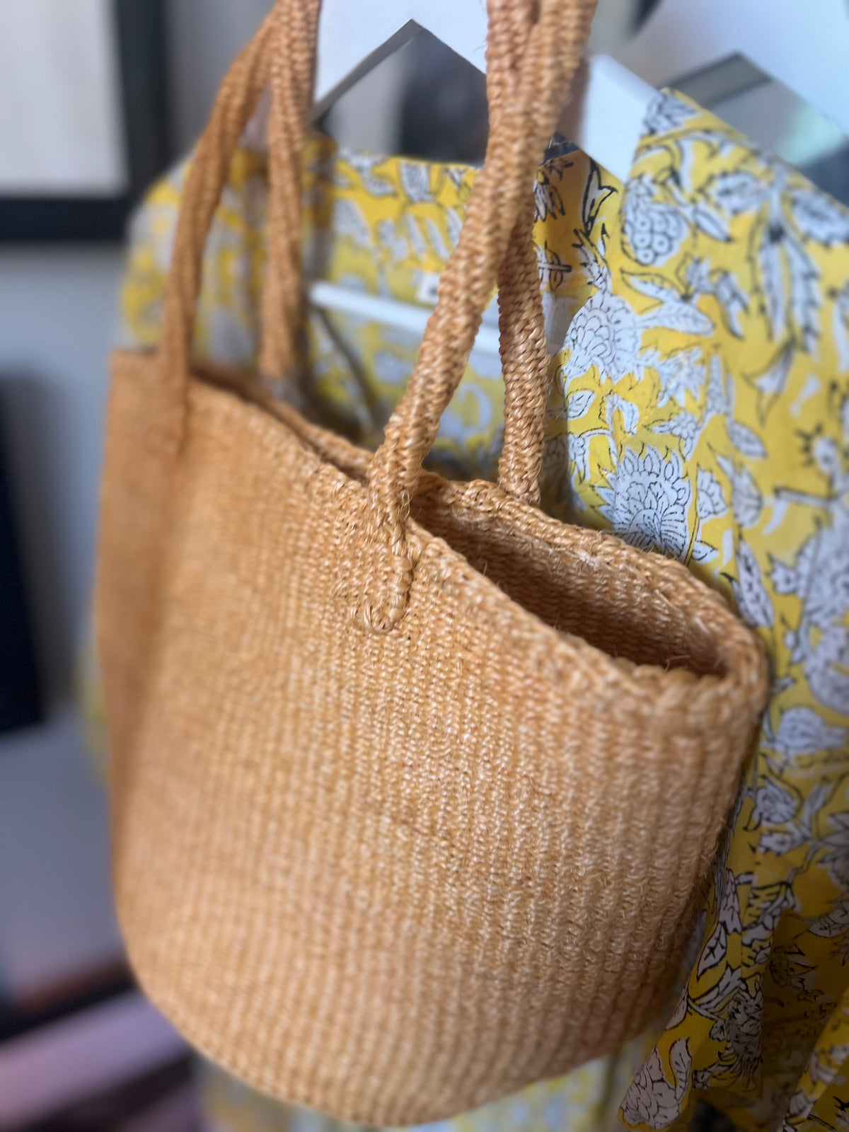 Medium Sisal Tote: Tangerine