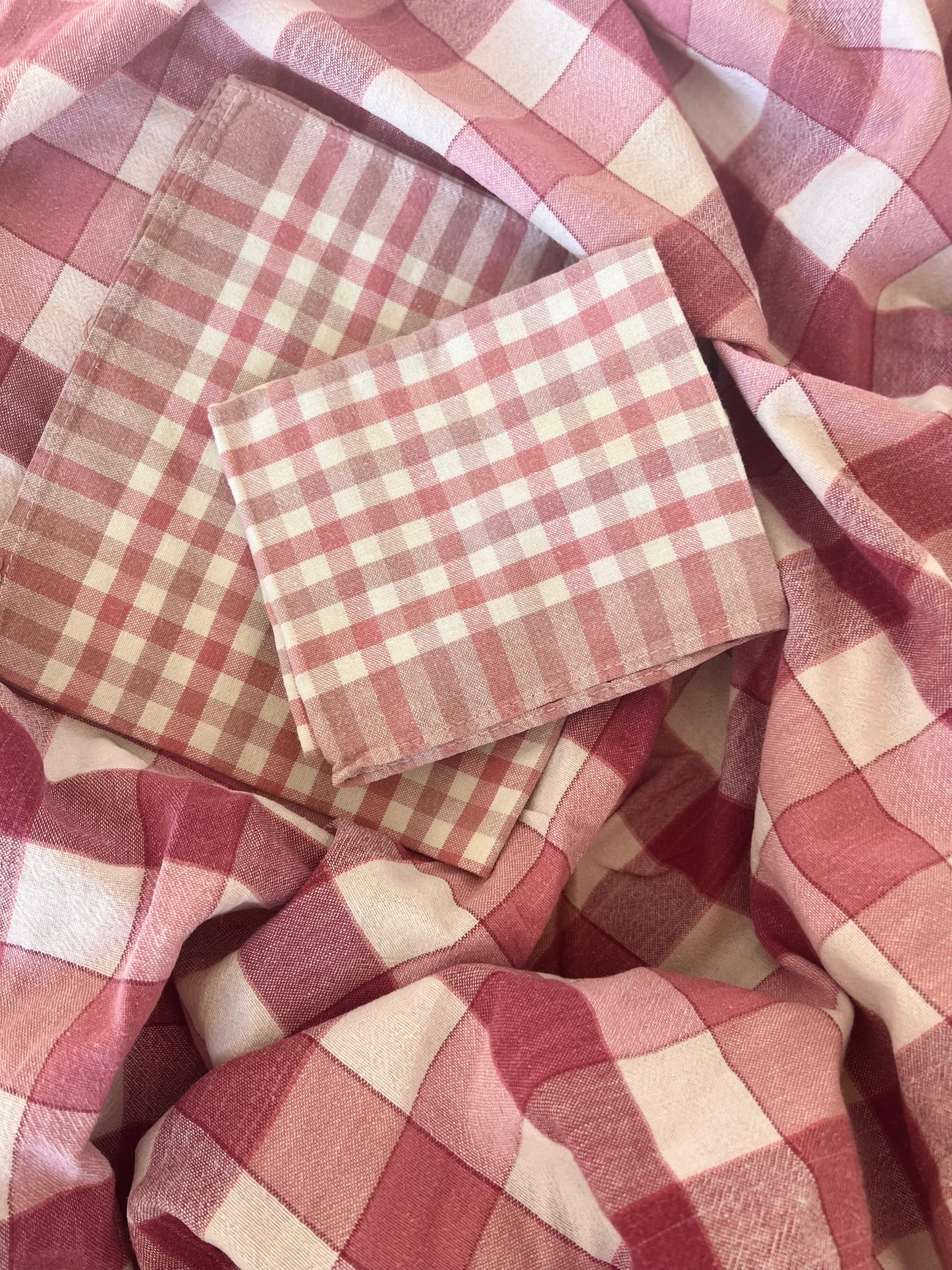 Pink Checkered Block Print Second-Hand Tablecloth with Napkins