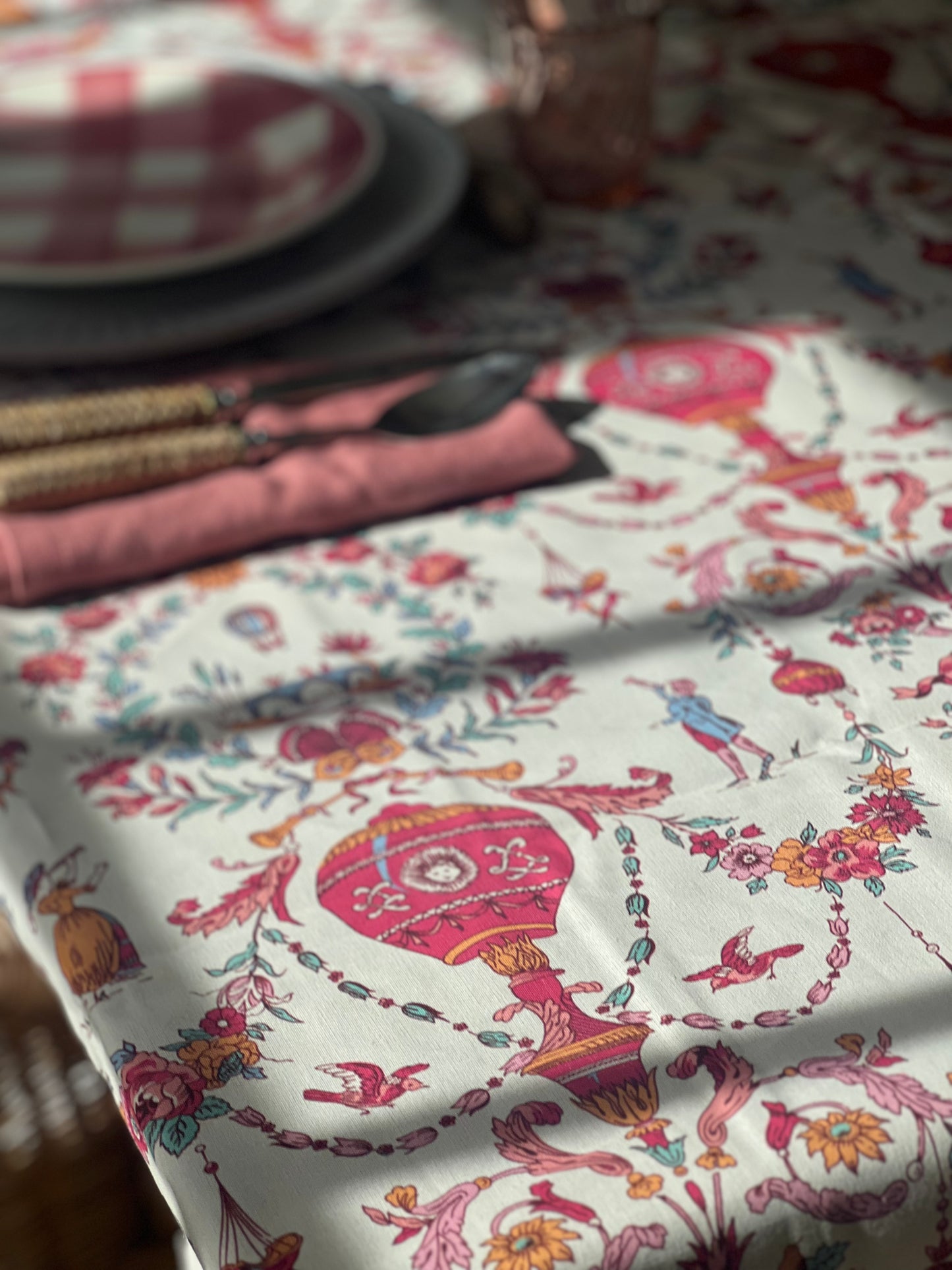 French Toile Tablecloth Limoges in Pink