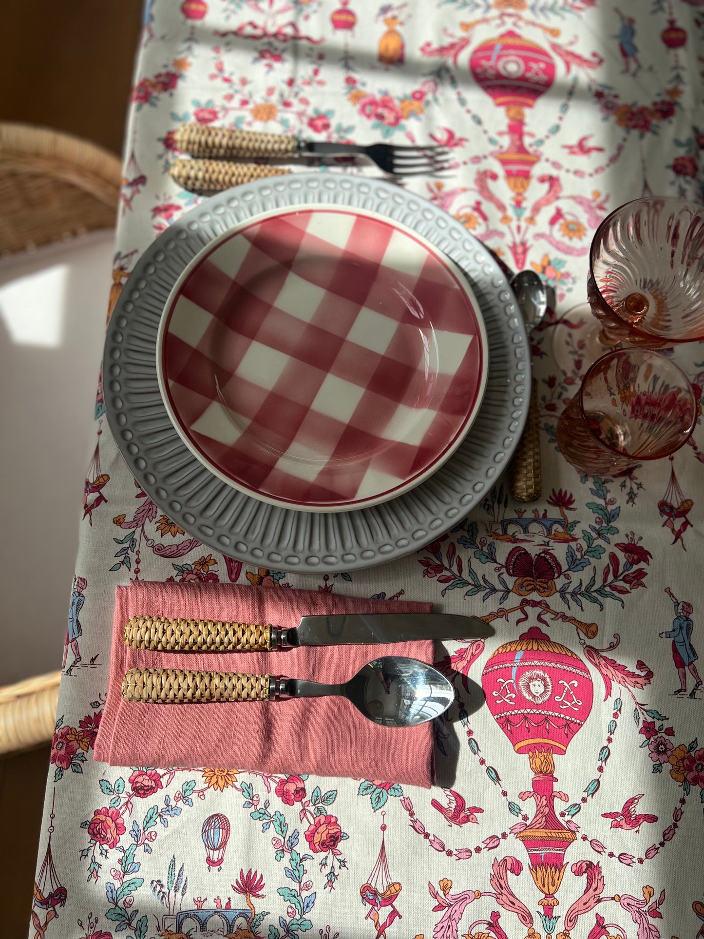 French Toile Tablecloth Limoges in Pink