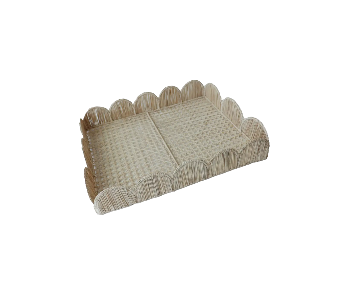 Scalloped Raffia Tray